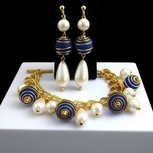 Vintage Avon "Spiro Gyro" Bracelet and Earring set FAUX Pearl 1993
